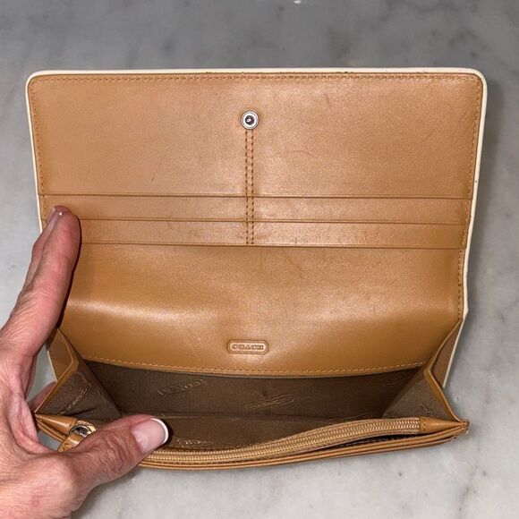 Coach Wallet Leather Vintage Tan Full Sized Bifold Designer Clutch - Picture 13 of 16